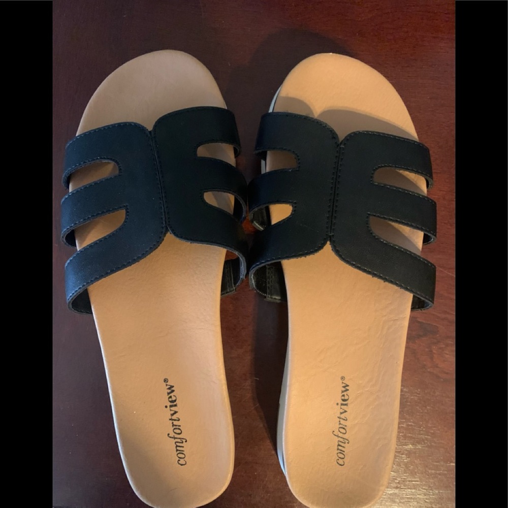 Woman’s Sandals